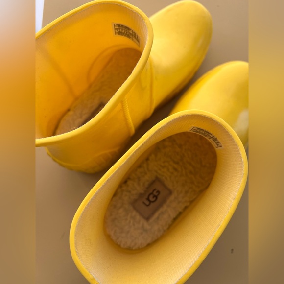 New UGG yellow Drizlita rain boots sherpa insole sz EU 38 7.5 8 - Picture 4 of 9